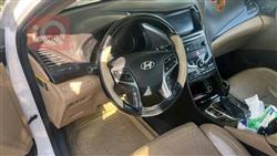 هیوندای ازێرا